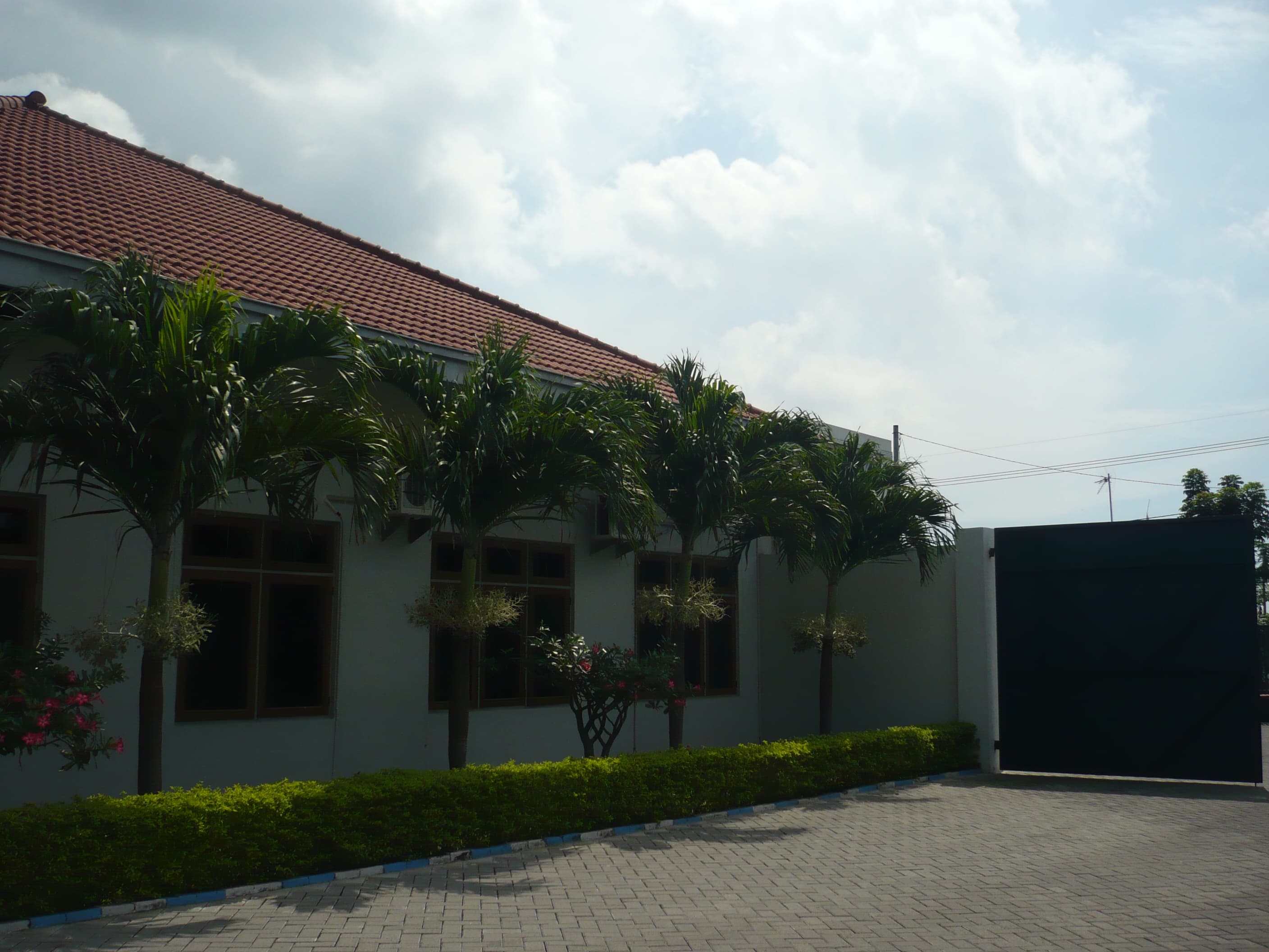 Pekerjaan Renovasi Gudang Djarum